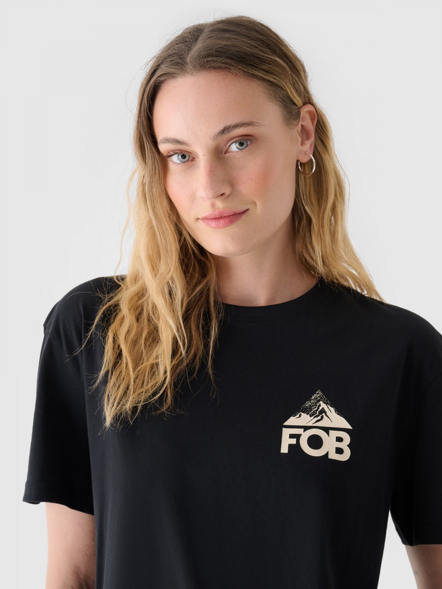 Damski t-shirt z nadrukiem 4F 4FWAW24TTSHF1935 - czarny