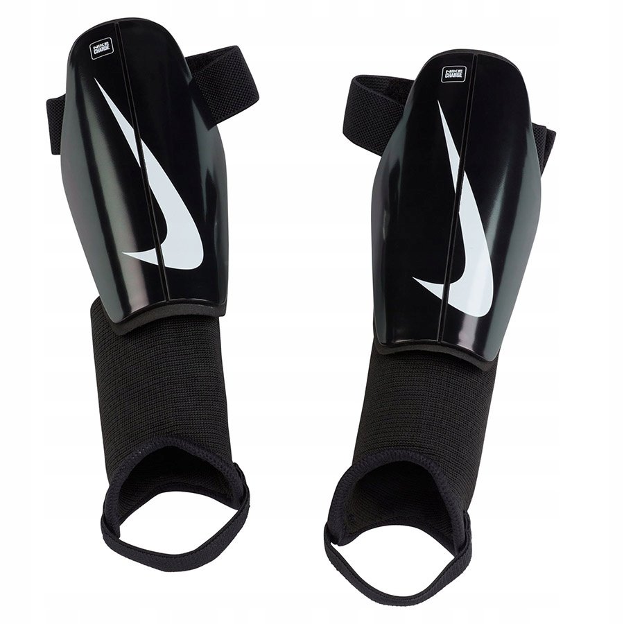 Nagolenniki Nike Charge Junior DX4610-010 czarny L