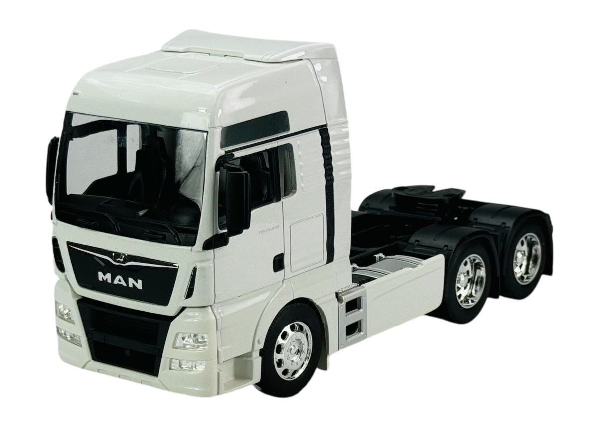 WELLY MAN TGX 3 OSIE BIAŁY 1:32 32650