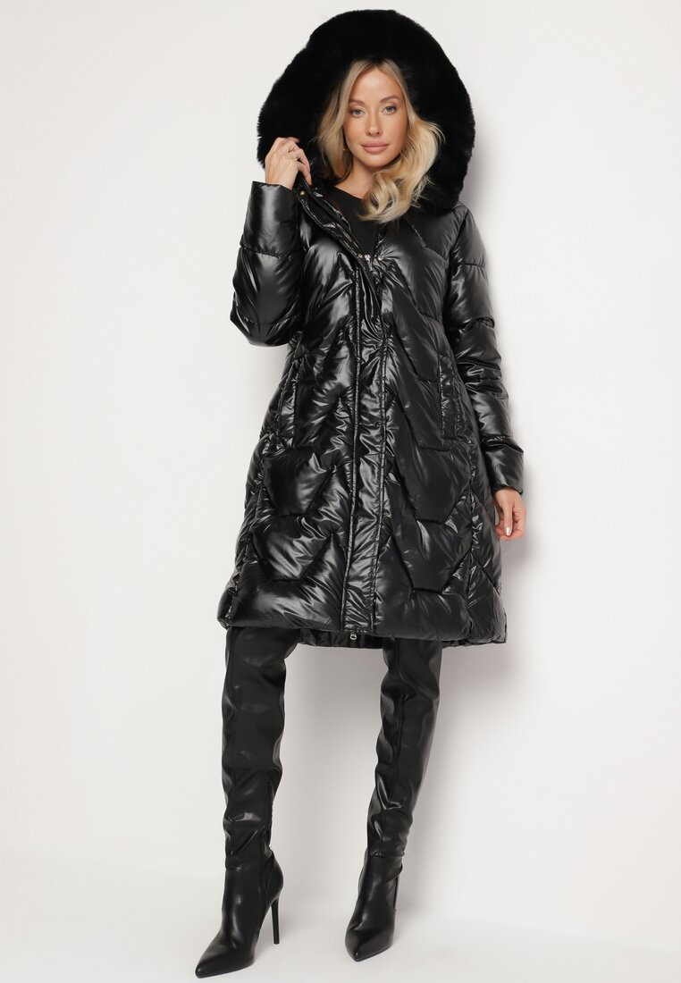 Czarna Zimowa Kurtka Pikowana o Długim Kroju z Kapturem z Odpinanym Futrem Lilareen