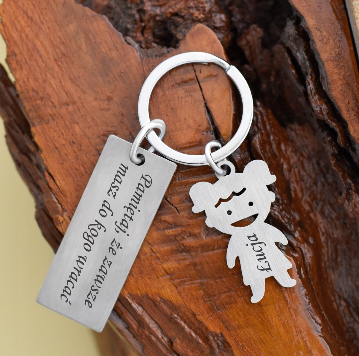 Brelok do Kluczy Personalizowany Imię Dziecka Prezent na Dzień Matki