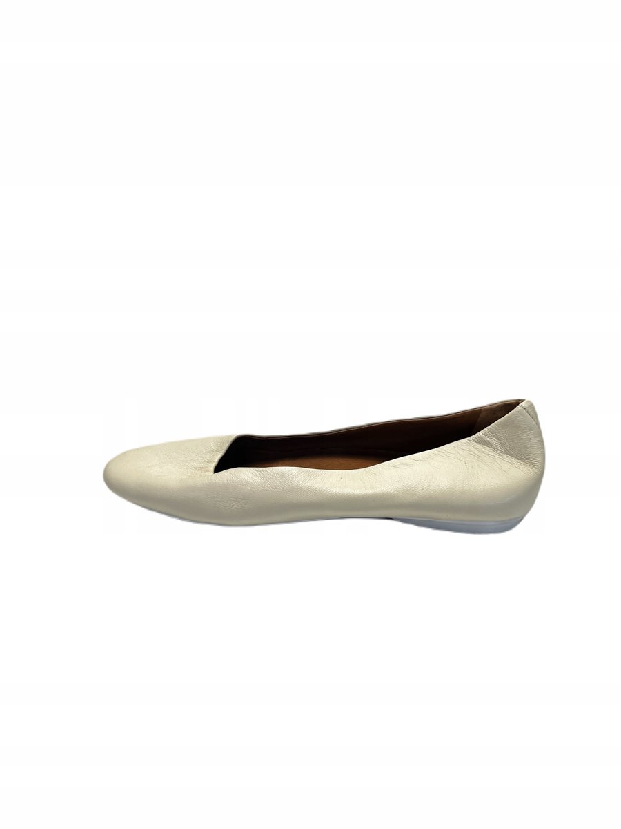 Klasyczne baleriny damskie wsuwane Kenneth Cole 40