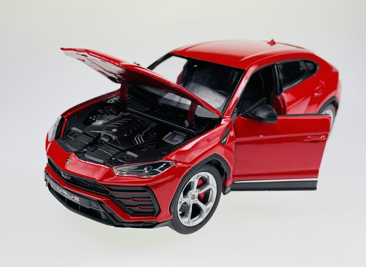 WELLY LAMBORGHINI URUS CZERWONY 1:24