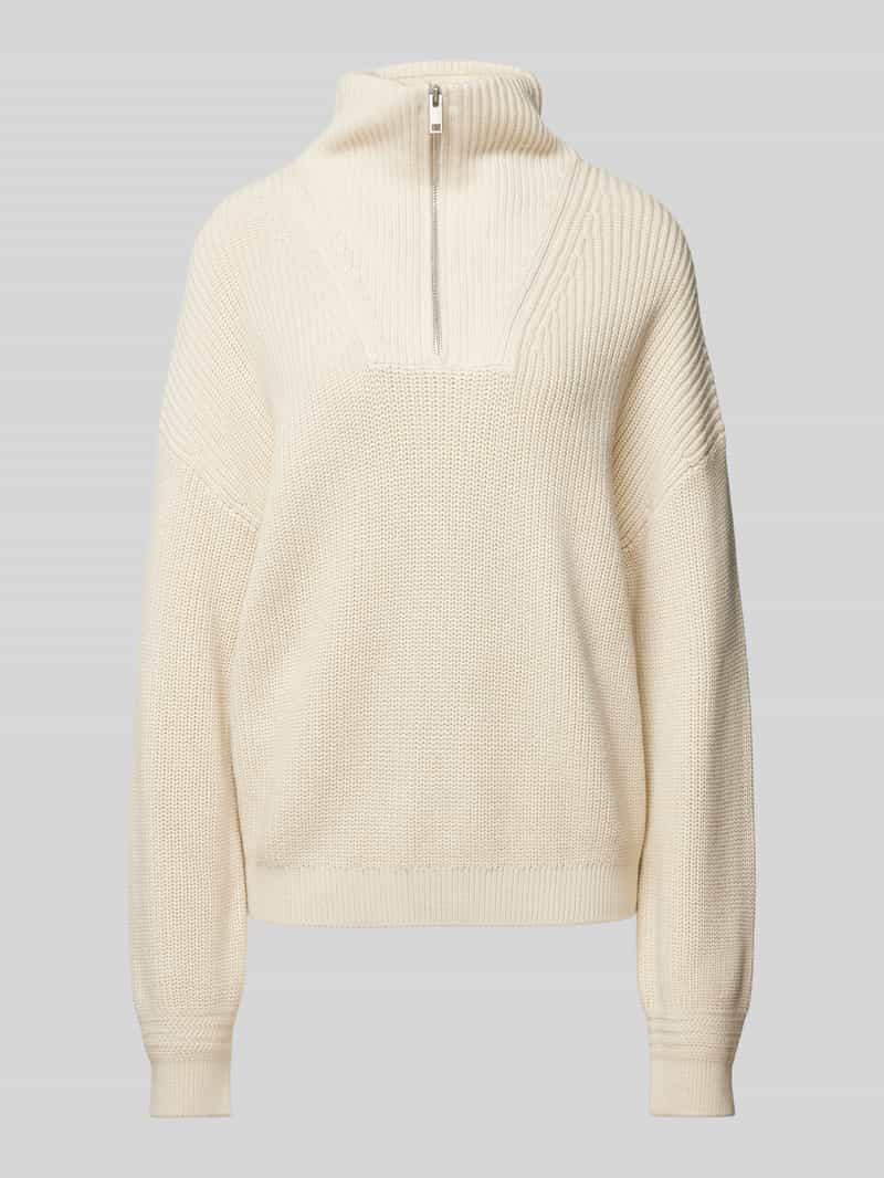 Sweter z dzianiny z kołnierzem