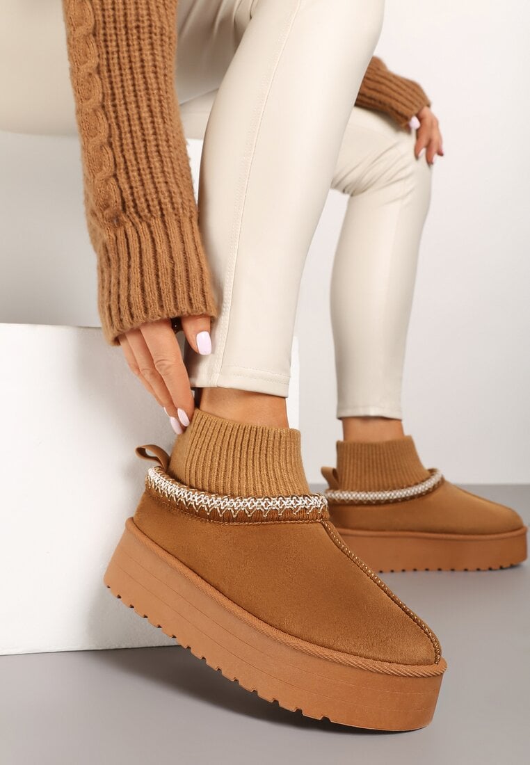 Brązowe Śniegowce na Grubej Podeszwie ze Skarpetową Cholewką Ozdobione Haftem Tintorissa