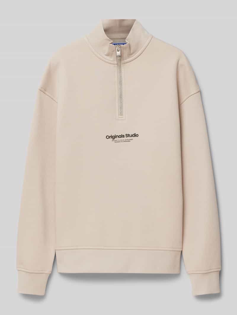 Bluza z prążkowanymi wykończeniami
