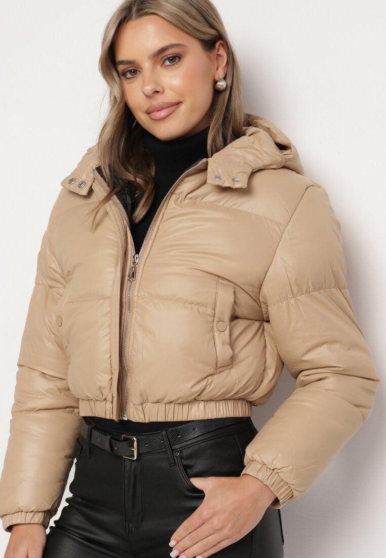Ciemnobeżowa Kurtka Pikowana o Krótkim Fasonie z Kapturem Tinthella
