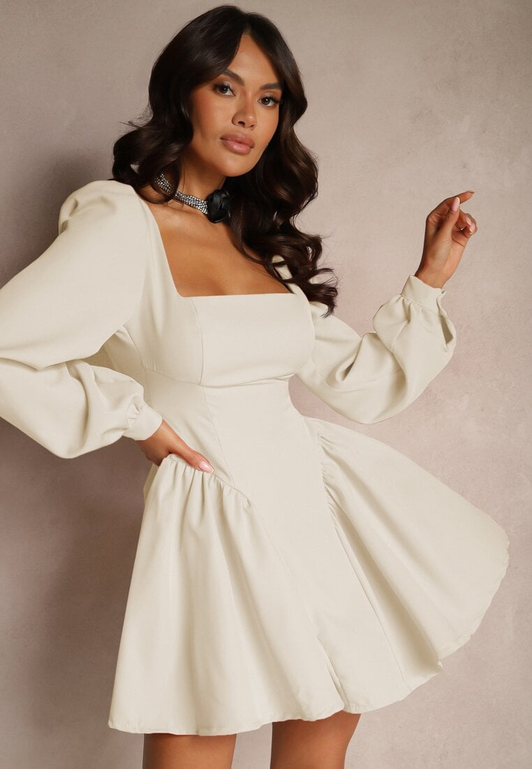 Beżowa Sukienka Gorsetowa z Rozkloszowanym Dołem i Luźnymi Rękawami Wiązana z Tyłu Enariel