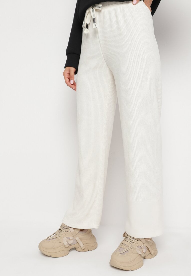 Jasnobeżowe Szerokie Prążkowane Spodnie Dresowe z Wysokim Stanem Irimonia