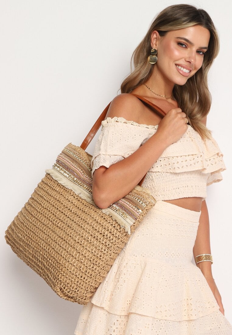 Brązowa Torebka Shopperka Wykończona Plecionką i Frędzlami w Stylu Boho Rivaniane