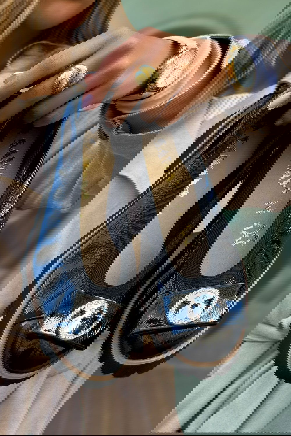 Czarne lakierowane baleriny z ozdobą Coffey - PRV