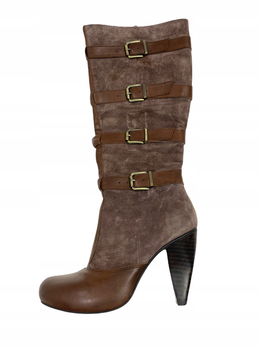 Brązowe kozaki na słupku TwoLips 36