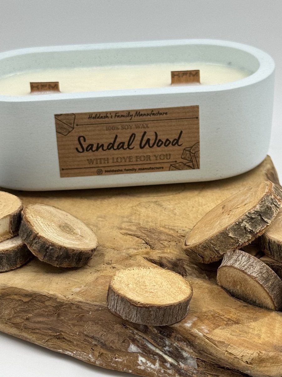 Świeca Sojowa Sandalwood w Pojemniku Elli / HFM