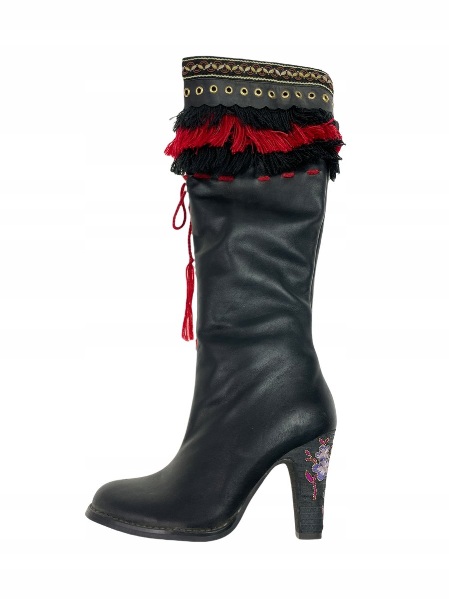 Czarne kozaki na słupku TwoLips 36