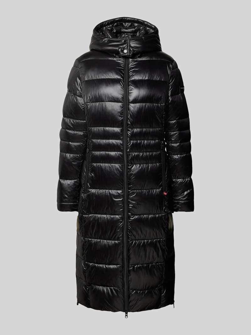 Płaszcz pikowany z kapturem model ‘DALIA’