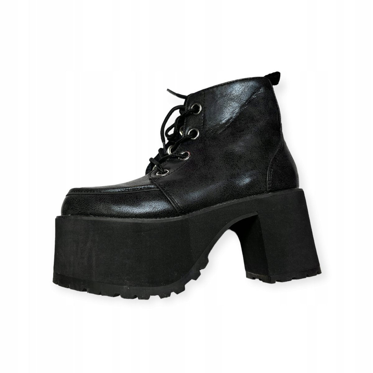 Klasyczne czółenka damskie klocek TUK 36