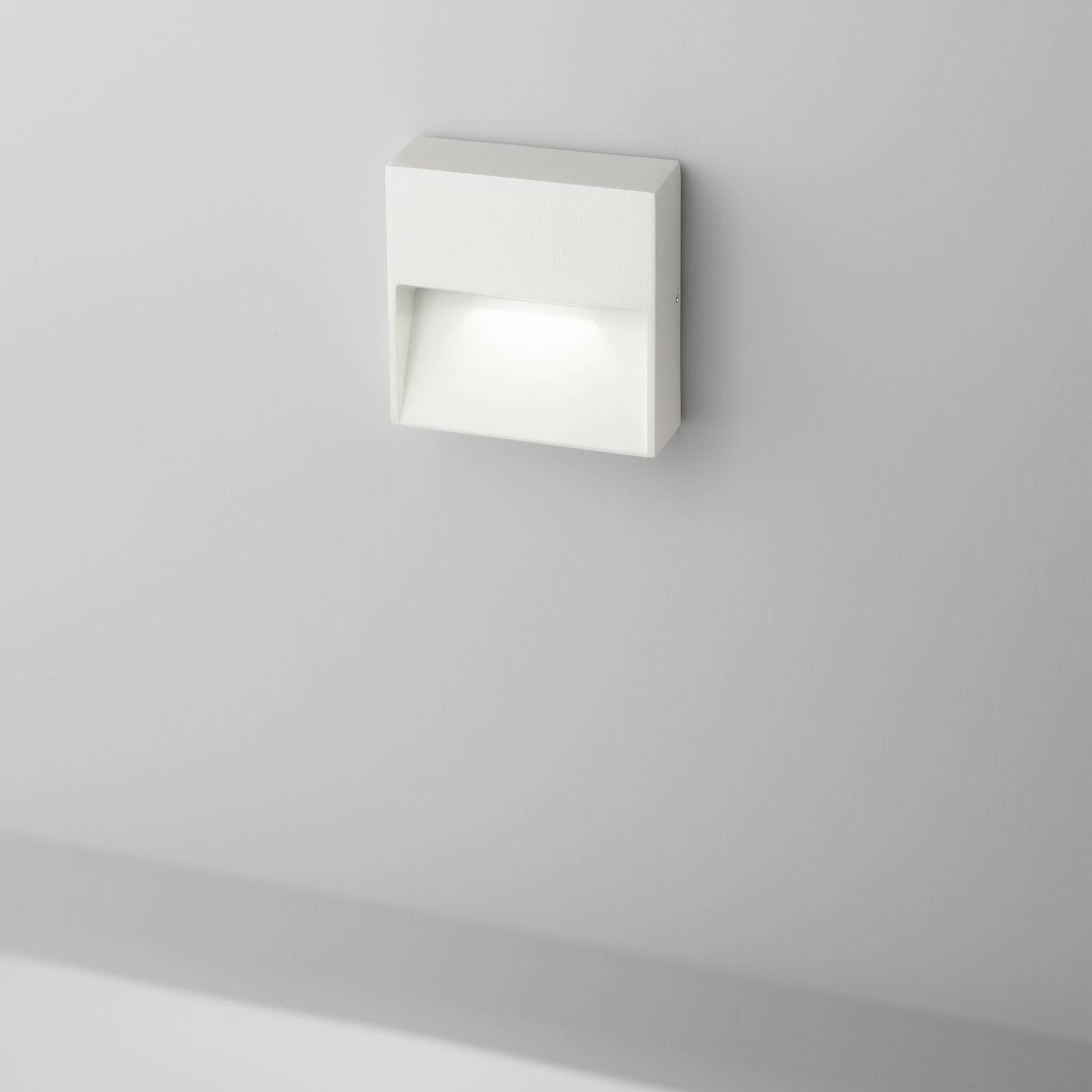 Egger Licht EGG kinkiet zewnętrzny LED Vigo Q, biały 11x11 cm aluminium 3.000 K