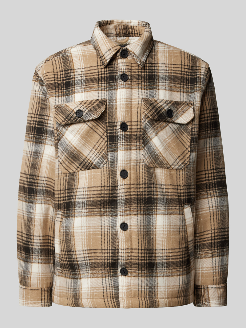 Kurtka koszulowa o kroju regular fit z kieszeniami z patką na piersi