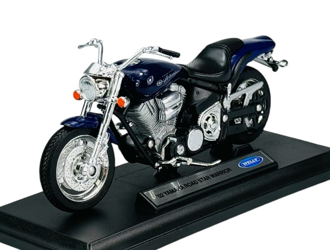 WELLY '02 YAMAHA ROAD STAR WARRIOR 1:18 12156
