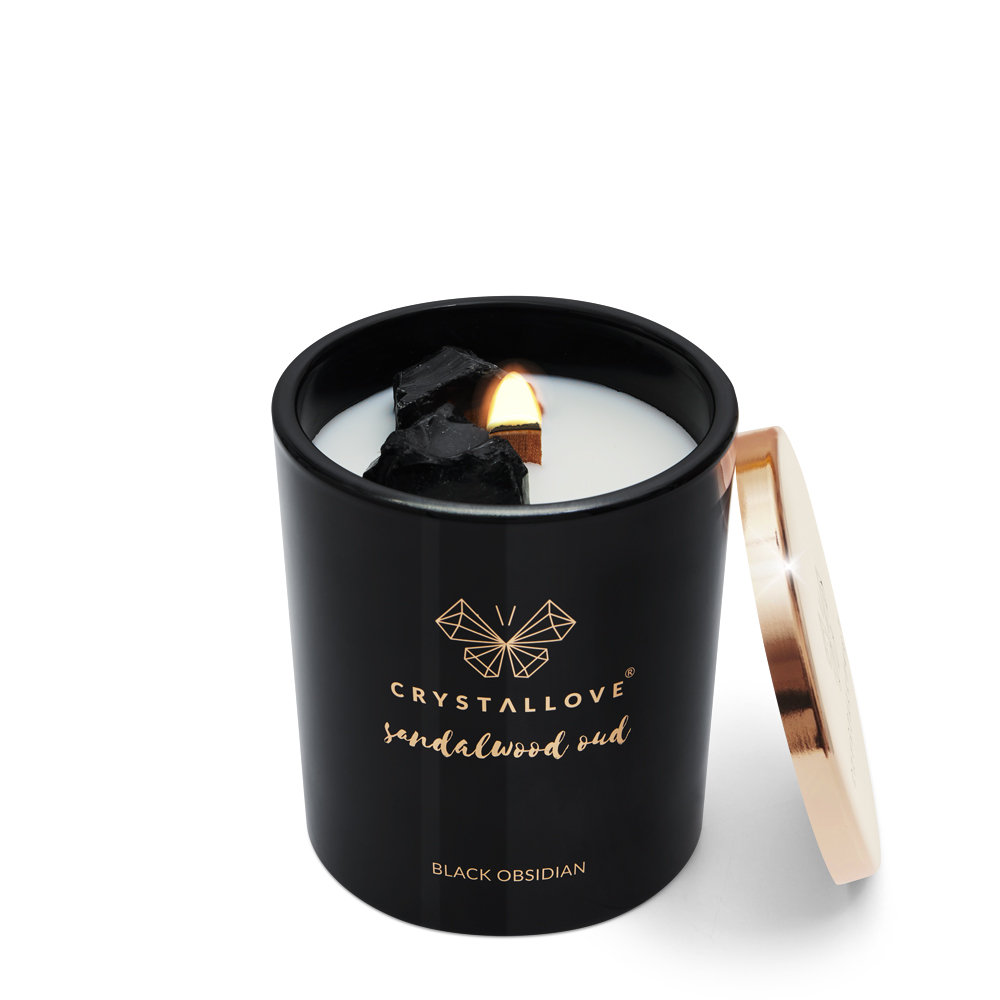 CRYSTALLOVE Świeca sojowa z czarnym obsydianem - drzewo sandałowe oud 400g