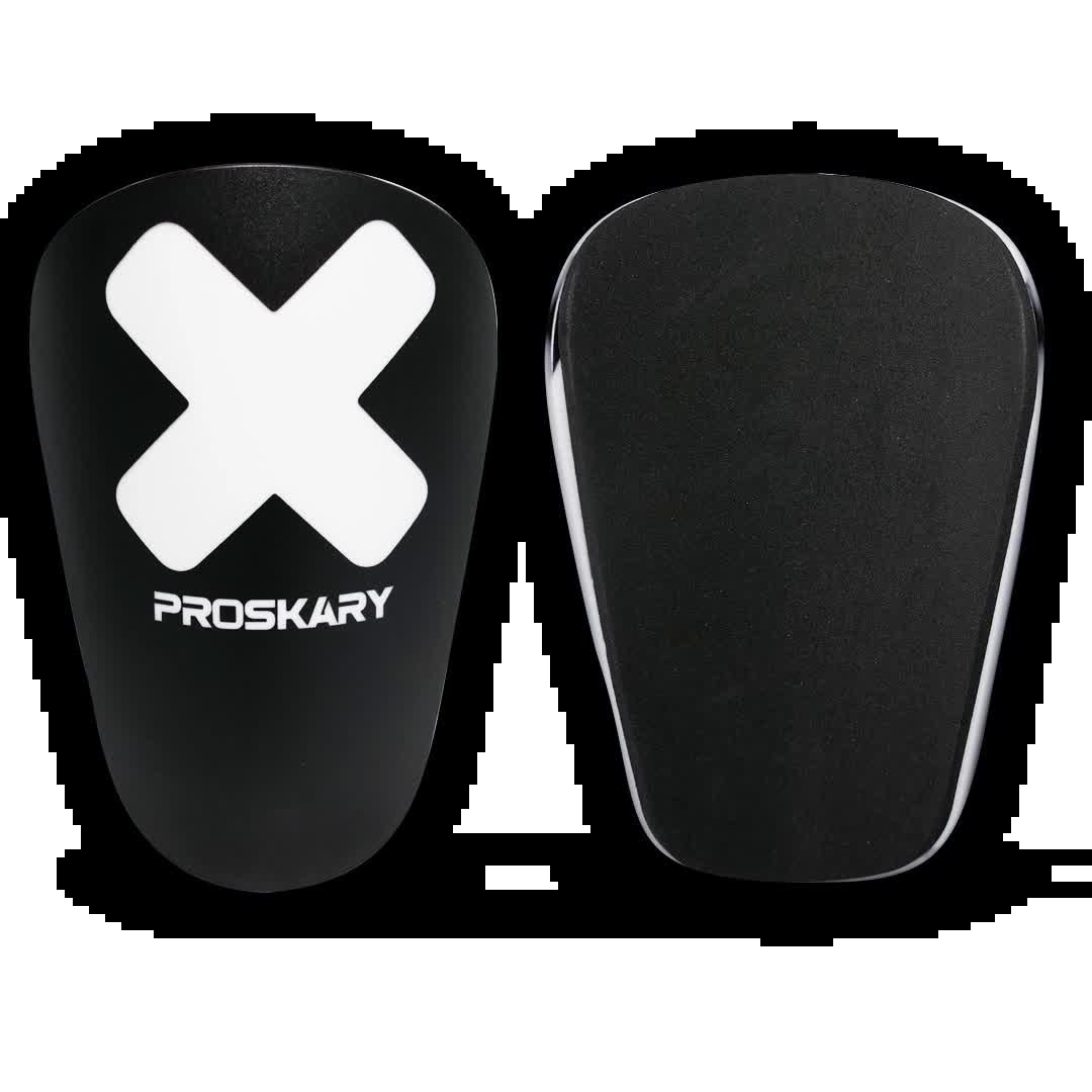Proskary Ochraniacze Pi��karskie Czarne Venom 12x8cm