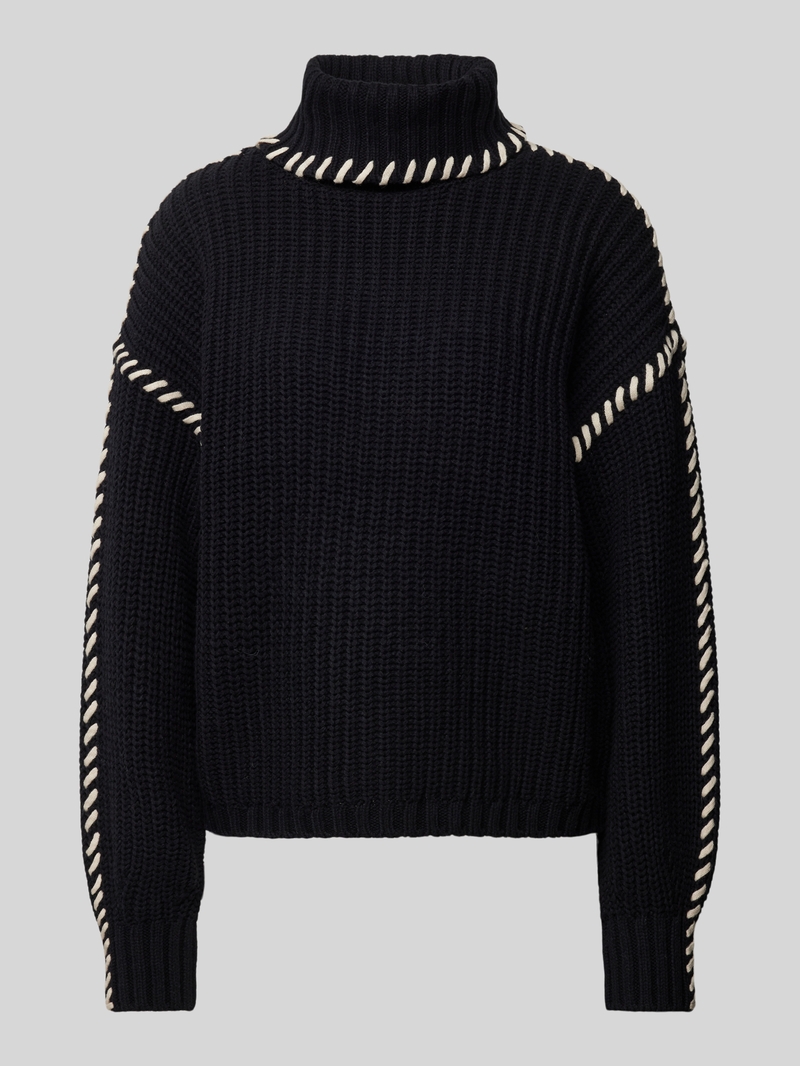Sweter z dzianiny o luźnym kroju z bufiastymi rękawami model ‘NEWCREAM’