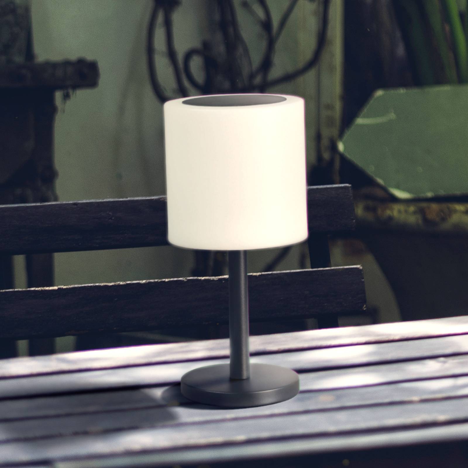 FH Lighting Solarna lampa stołowa LED Milano Pro, RGBW, pilot zdalnego sterowania