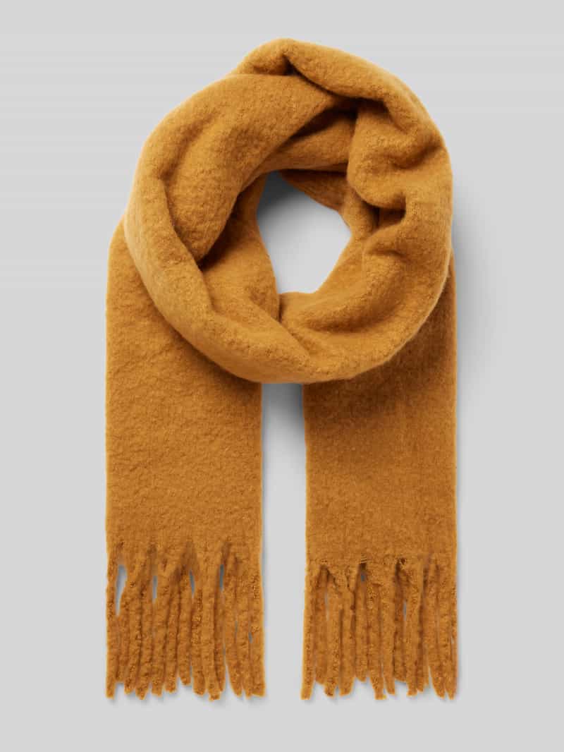 Szal z wystrzępieniami