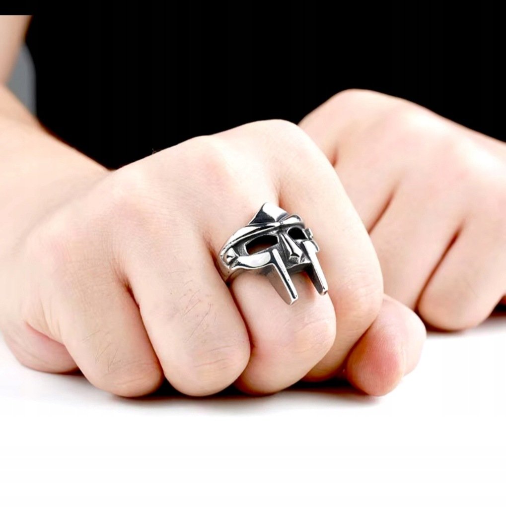 Sygnet pierścień MF DOOM maska srebrna prezent