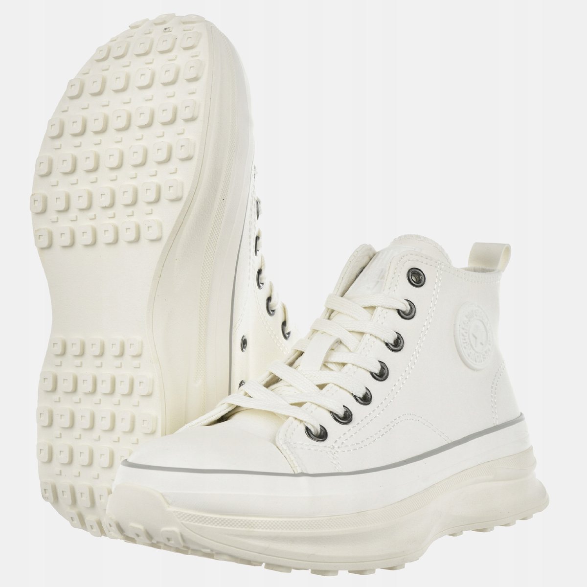 TRAMPKI DAMSKIE BUTY OCIEPLANE NA PLATFORMIE JESIEŃ ZIMA OO274064 AW24