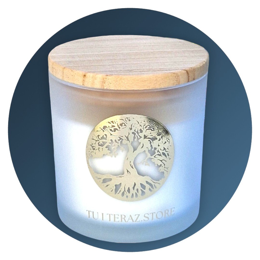 DUŻA ŚWIECA SOJOWA DZIKI MECH I OWOCE LEŚNE 600g SATYNOWA ŚWIECZKA ZE ZŁOTYM LOGO ZESTAW PUDEŁKO ŚWIECZKA / TU I TERAZ.STORE /