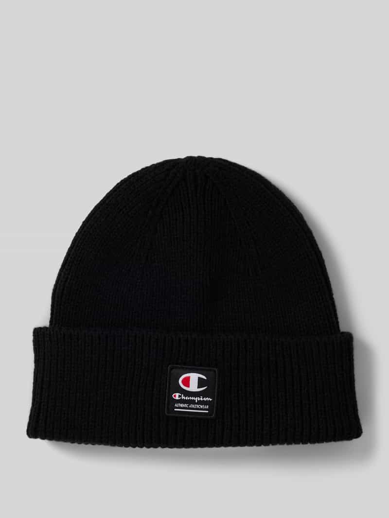 Czapka beanie z naszywką z logo