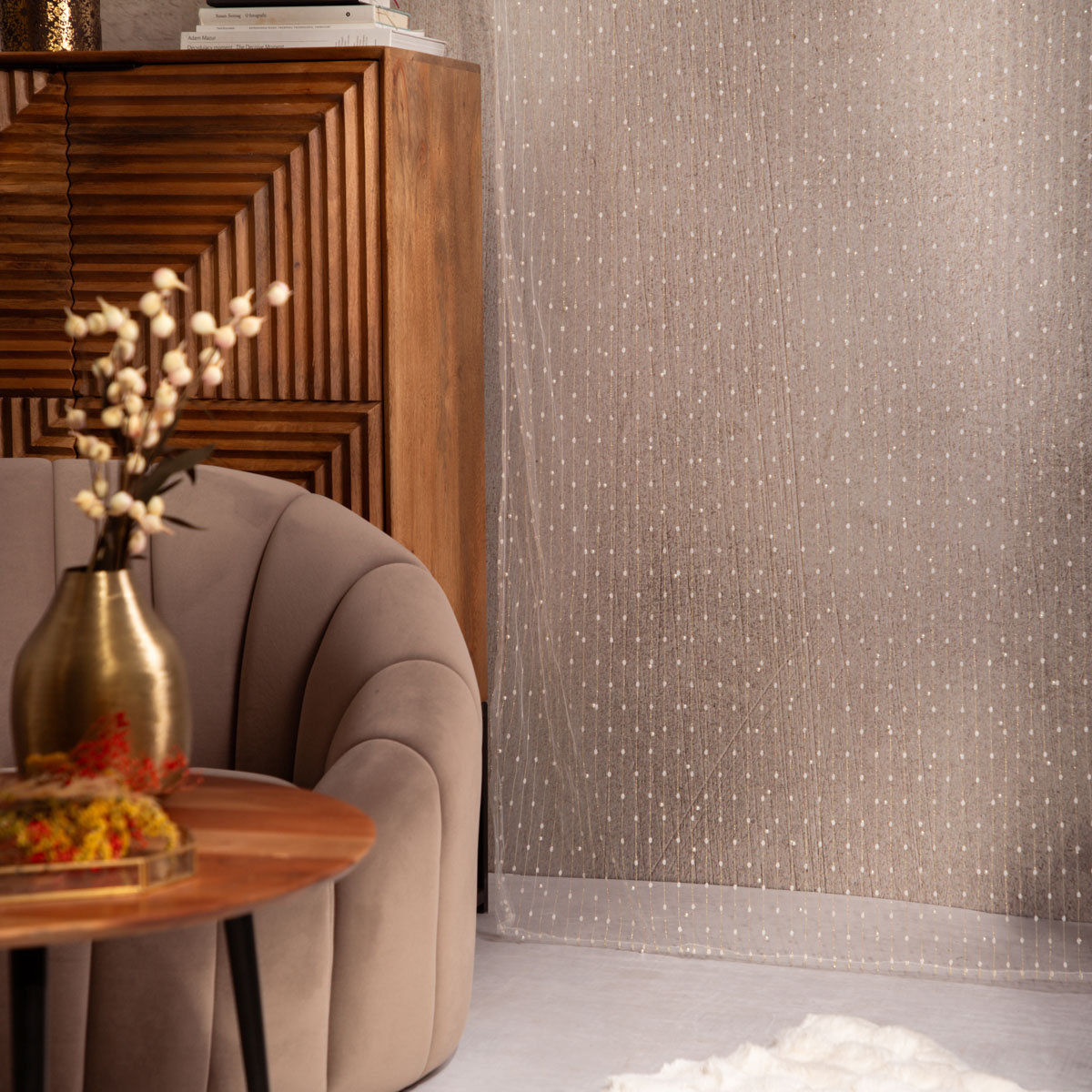 Firanka z taśmą B2 ESSENTIALS SHANGRI-LA biała 140x250 cm  HOMLA