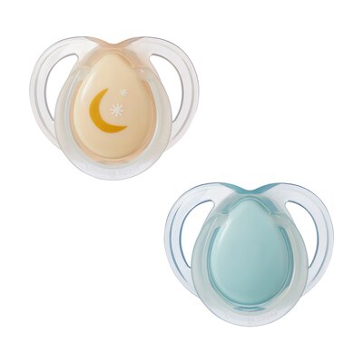 TOMMEE TIPPEE Zestaw 2 smoczków 0-6m NIGHT mix