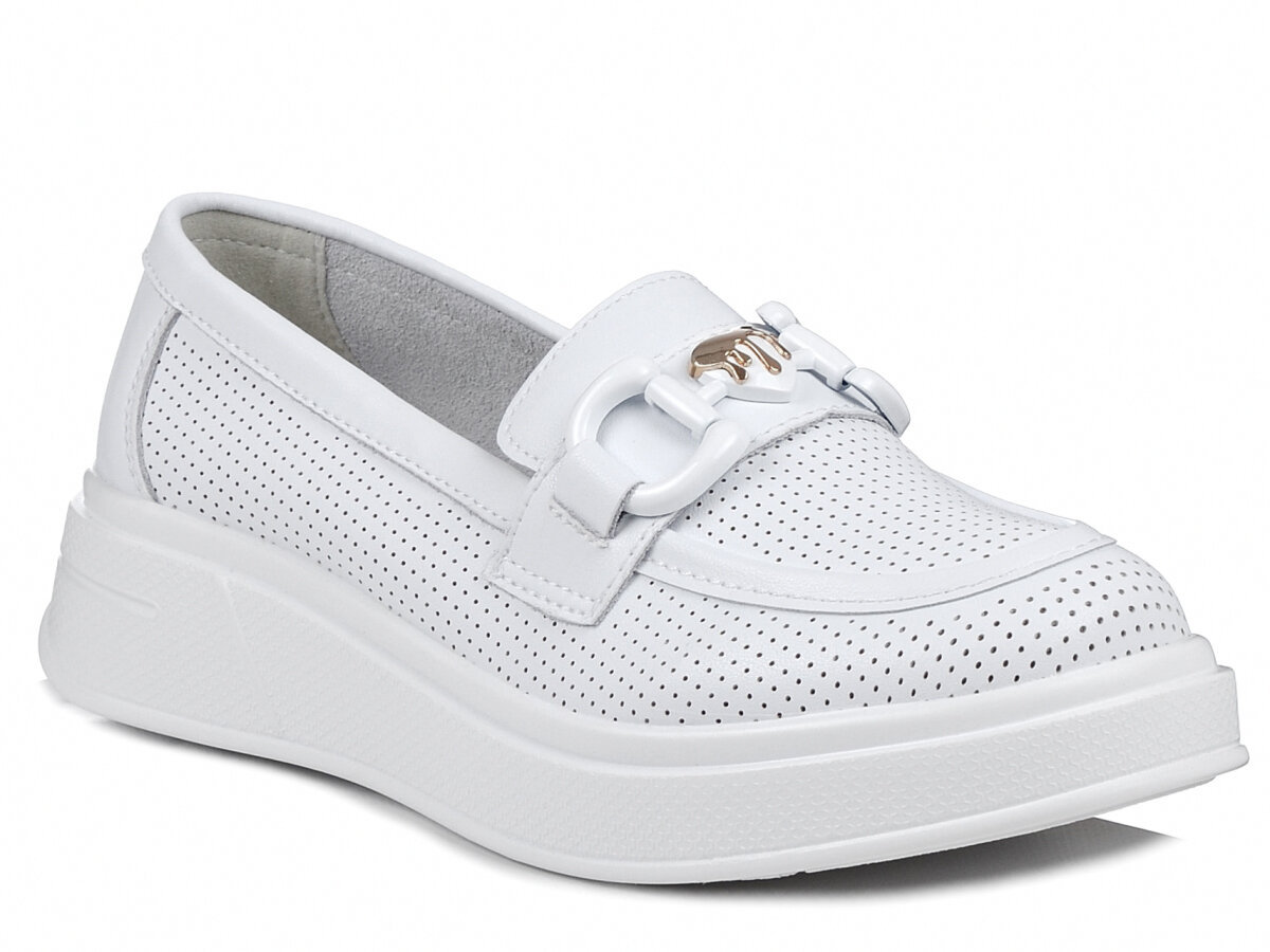 Półbuty damskie skórzane wsuwane na platformie białe S.BARSKI LR720-39