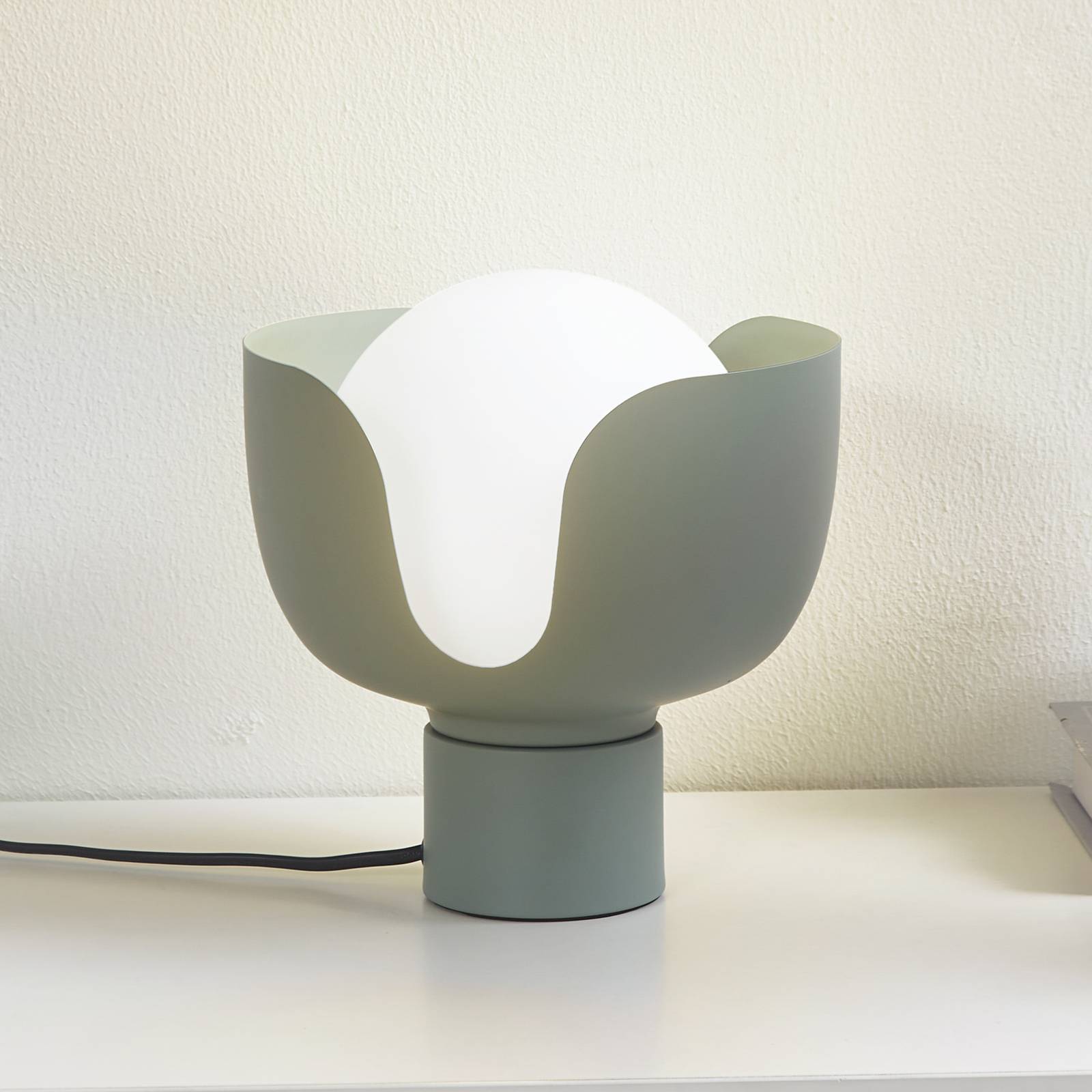 Lampa stołowa Lindby Fiora, zielona, szkło, żelazo, Ø 20 cm