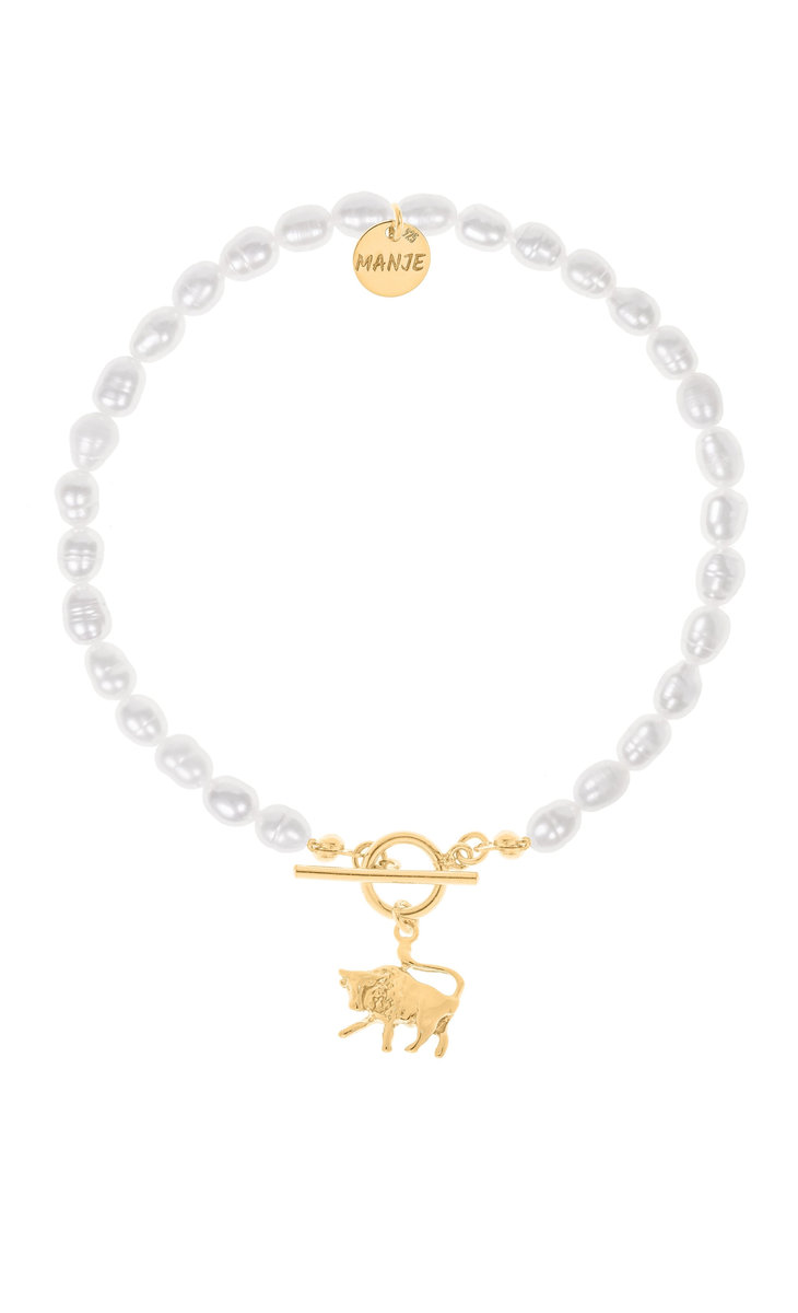 Bransoletka z pereł z pozłacanym znakiem zodiaku Byk 18 cm