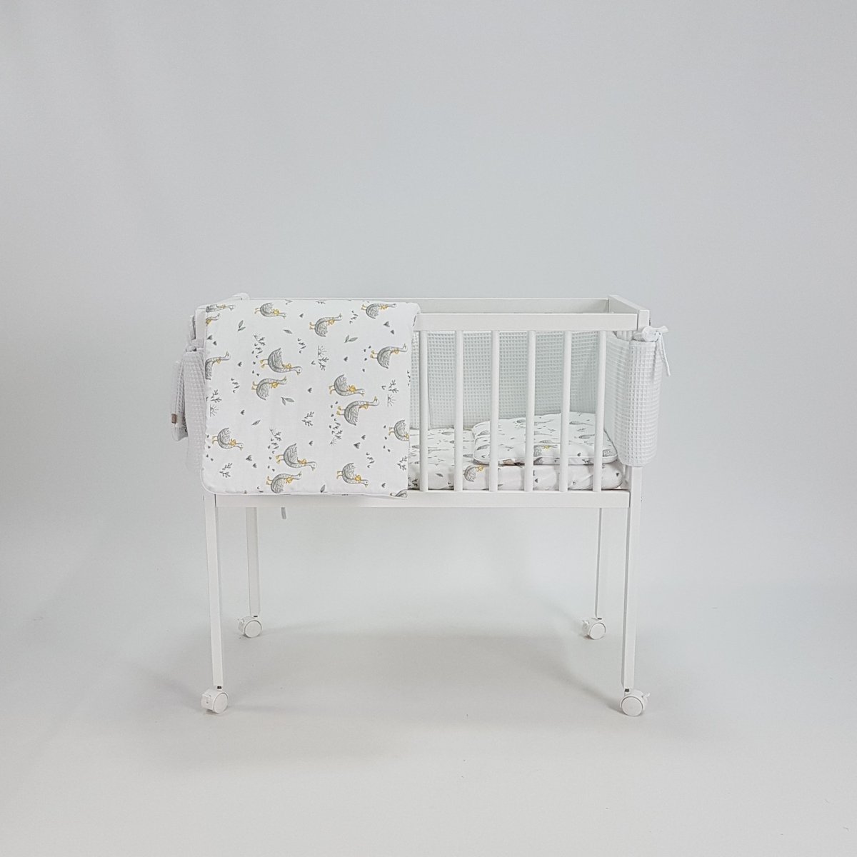 Łóżeczko dziecięce MINI 80x40cm białe z pościelą białą - gąski.