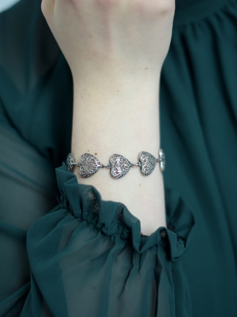Bransoletka z serduszkami srebrna - Heart black