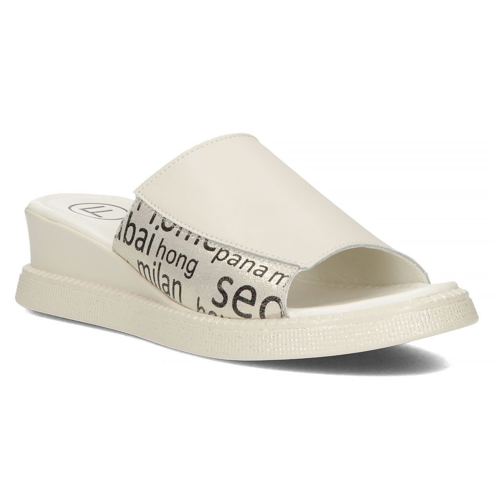 Klapki damskie na koturnie skóra Filippo 4402-41