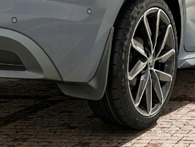 Chlapacze Tył Tylne Skoda Kamiq Oryginał przedlift
