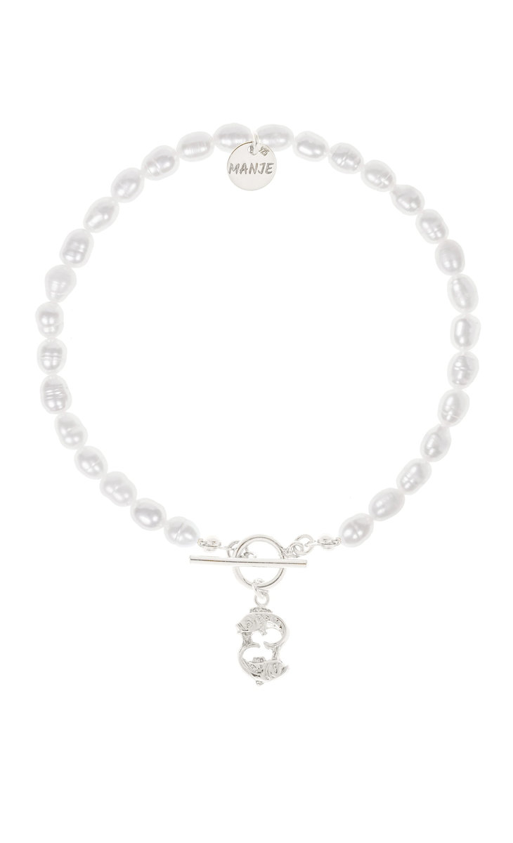 Bransoletka z pereł ze srebrnym znakiem zodiaku Ryby 17 cm