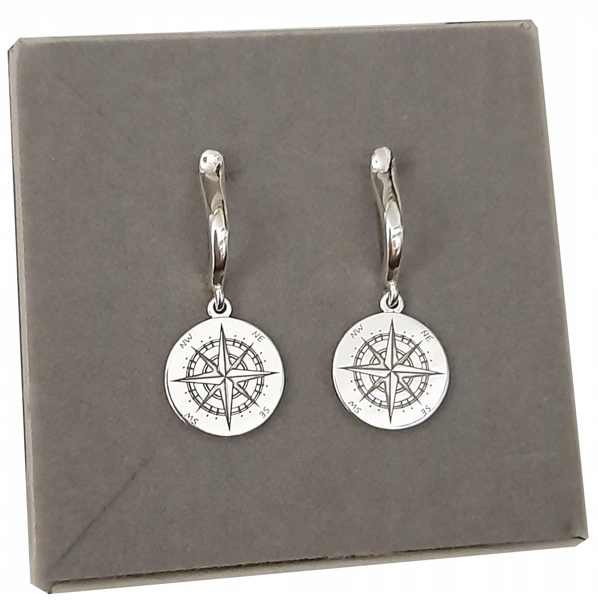 Kolczyki srebrne róża wiatrów NESW srebro 925