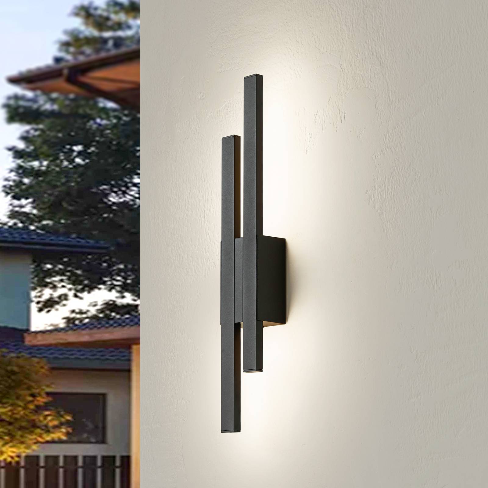 Lindby kinkiet zewnętrzny LED Sakari, 20 W, czarny, aluminium