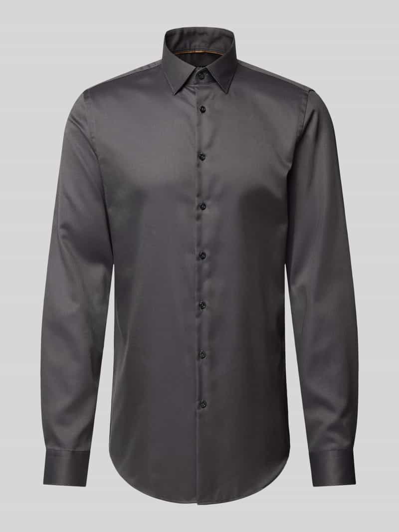 Koszula biznesowa o kroju slim fit z bardzo długim rękawem i kołnierzykiem typu kent