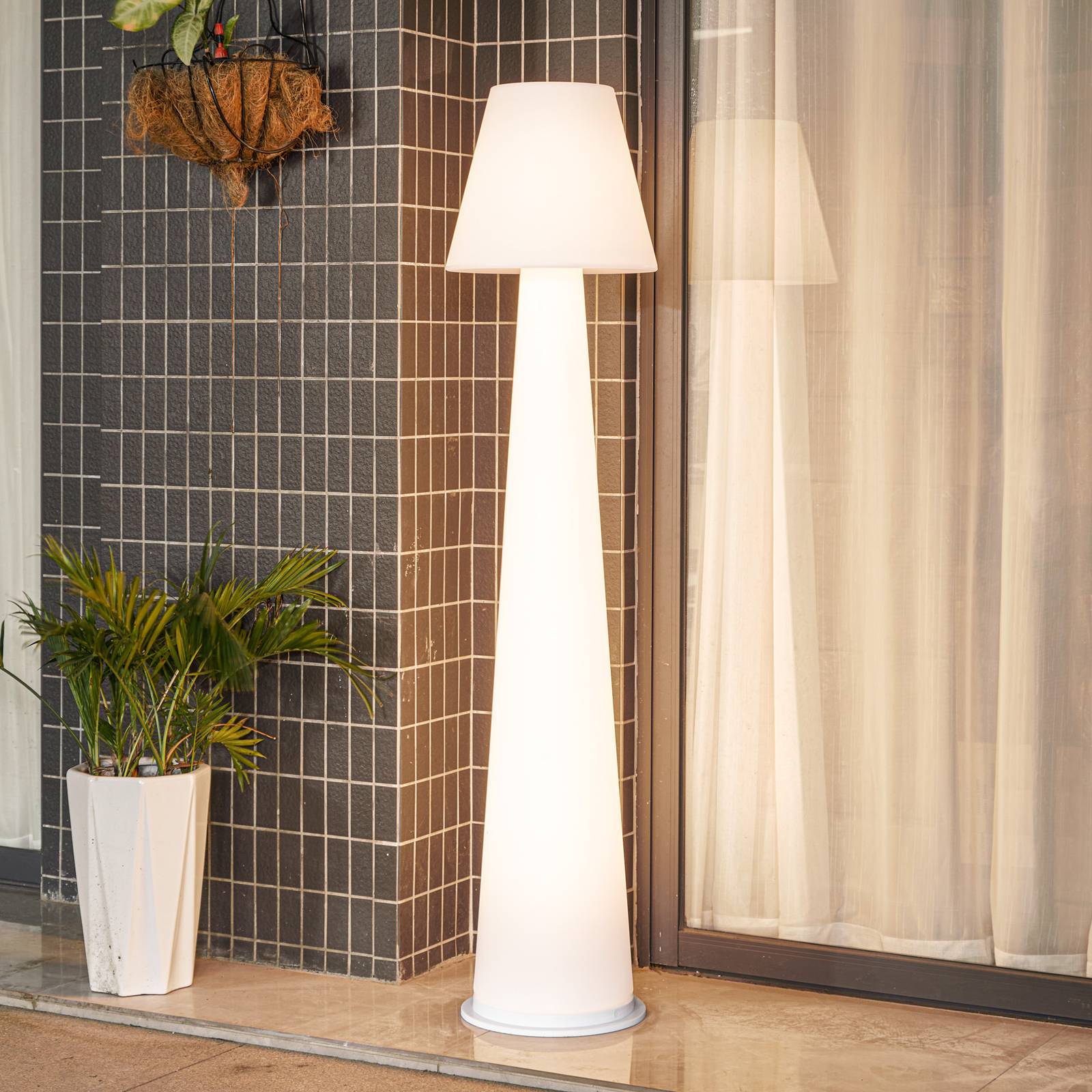 Akumulatorowa lampa tarasowa LED Lucande Gauri, biała, Ø 34,5 cm