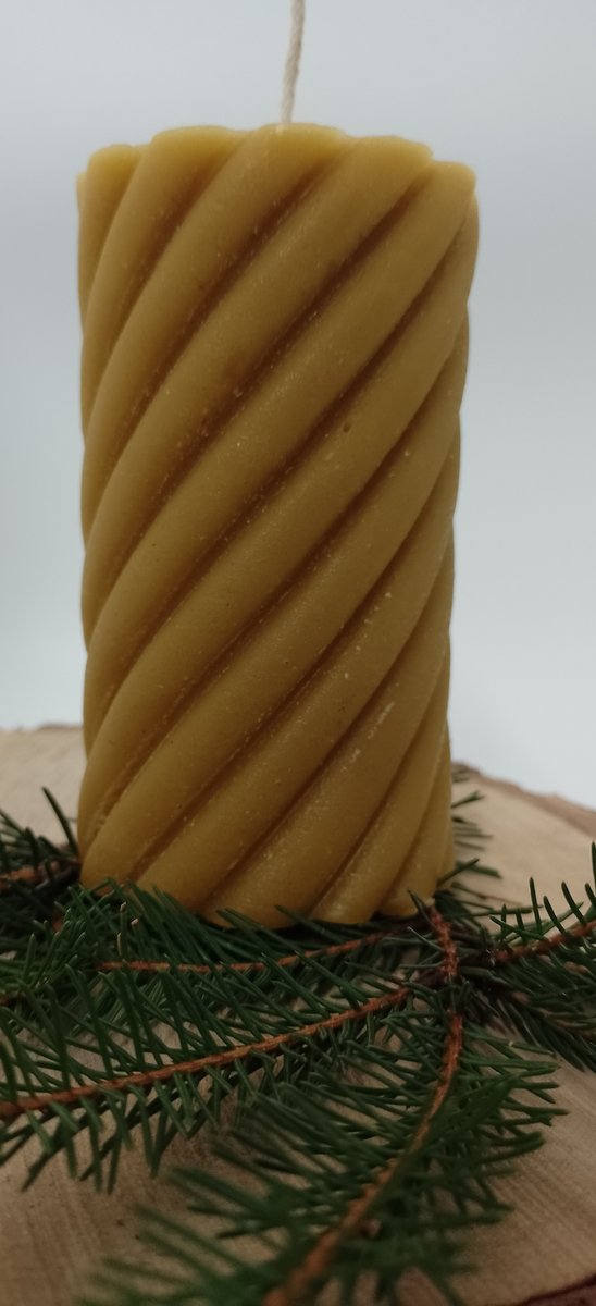 Świeca z wosku pszczelego, ekologiczna, naturalna - Duży walec spirala.