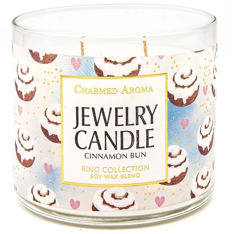 Charmed Aroma świeca z biżuterią 12 oz 340 g pierścionek - Cinnamon Bun-8-10 L-XXL