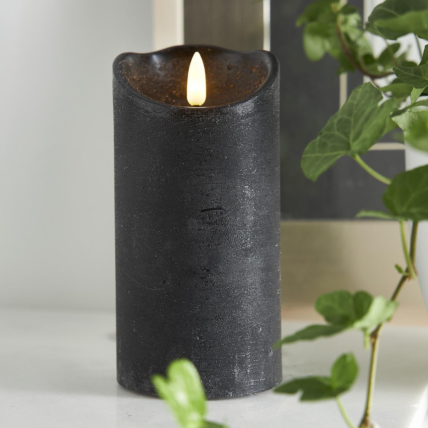 Świeca Led woskowa pieńkowa FLAMME RUSTIC czarna 15cm