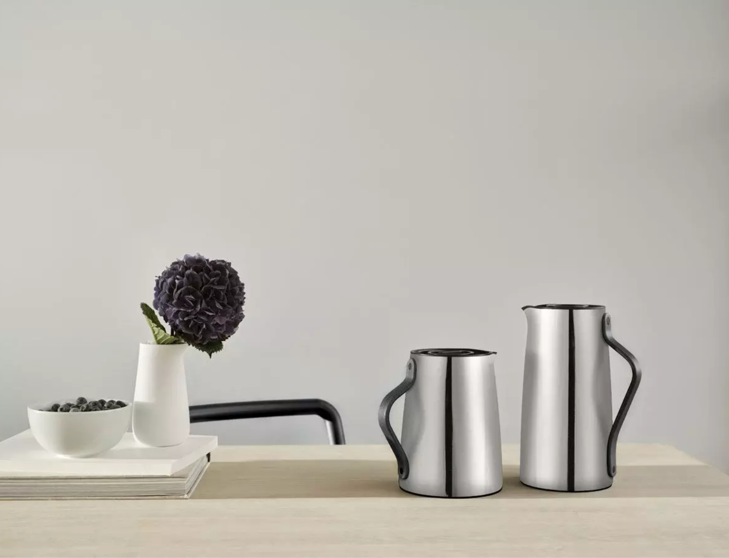 Stelton Emma - dzbanek próżniowy na herbatę 1 litr, stal nierdzewna / czarny uchwyt